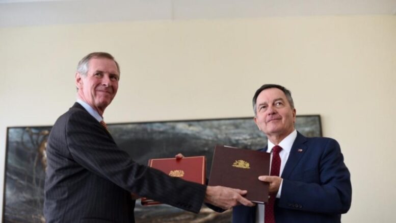 UK and Chile sign new trade continuity agreement with post Brexit in mind