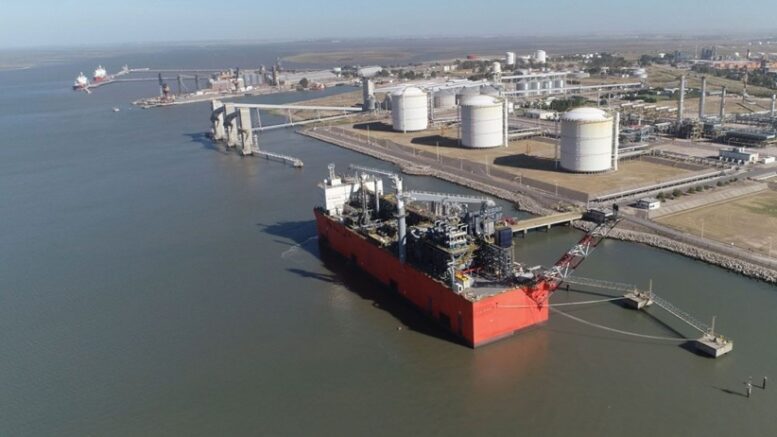 Argentina ready for its first sale of natural gas cargo