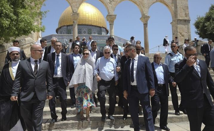 Israel frees Palestinian minister after arrest over Pinera’s Al-Aqsa visit